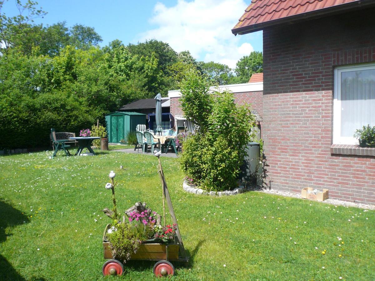 Ferienwohnungen Im Haus Herrmann Neuharlingersiel Luaran gambar